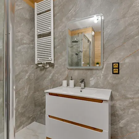 Horizon 19 Superior By Grand * Danzig